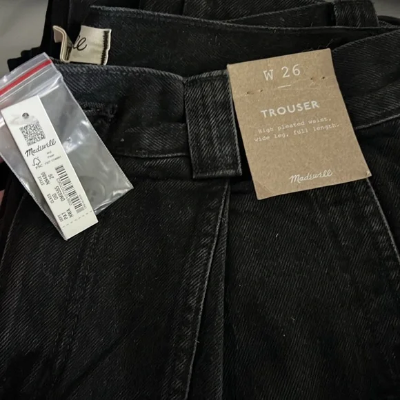 The Perfect Vintage Wide-Leg Jean: Seam Edition - Picture 4 of 5